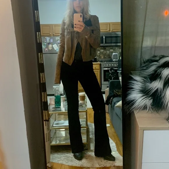 Veda Max Classic Suede Jacket - Picture 4 of 13